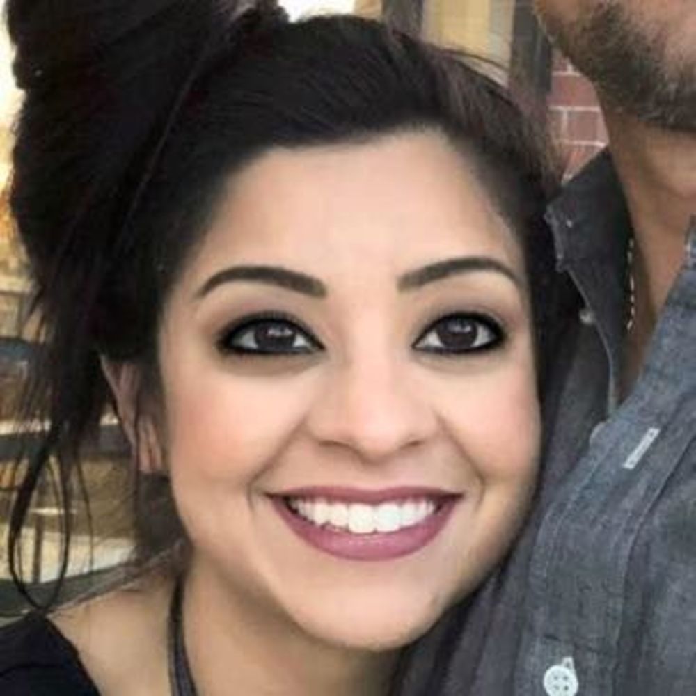 Meet your Posher, Marisol